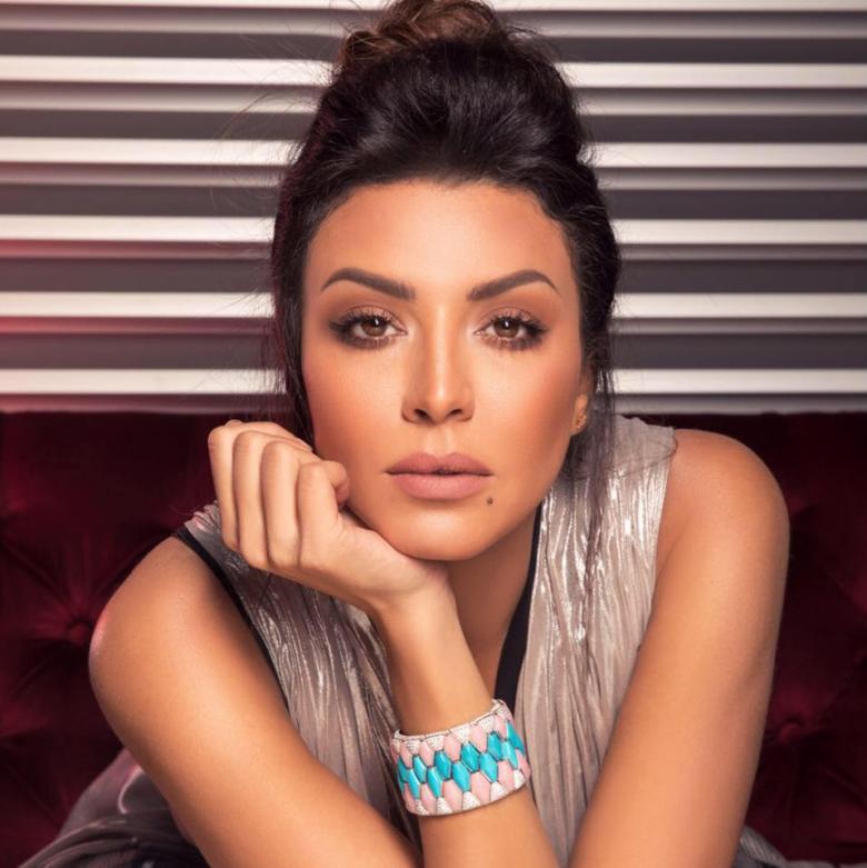 ماهي ديانة امل بوشوشة