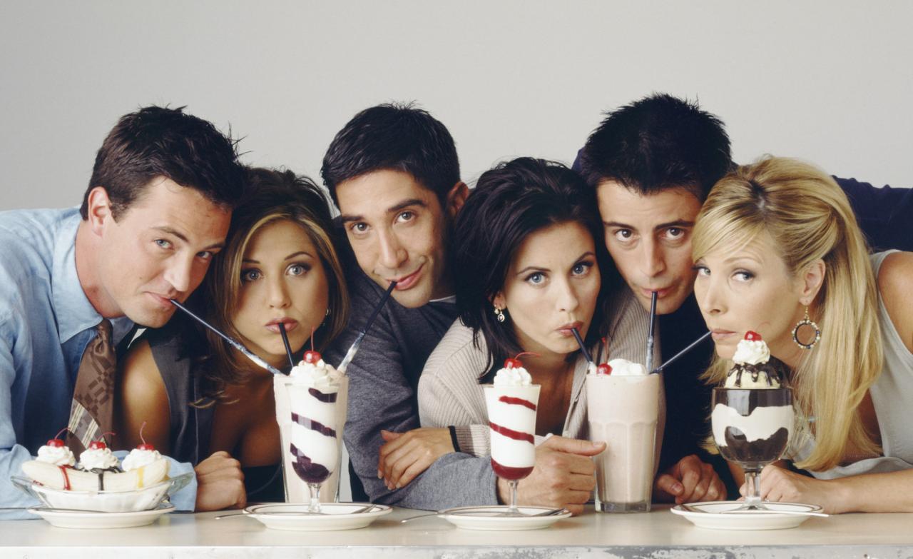 كم يبلغ عدد ابطال المسلسل الشهير friends