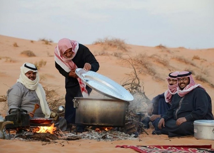 الشتاء فصل الرحلات البحرية والتخييم في الصحراء السعودية |  |  جريدة العرب