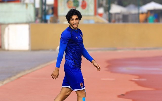 محمد هاني يواصل التدرب على الجلسات التأهيلية على ملعب تاتش. محمد هاني