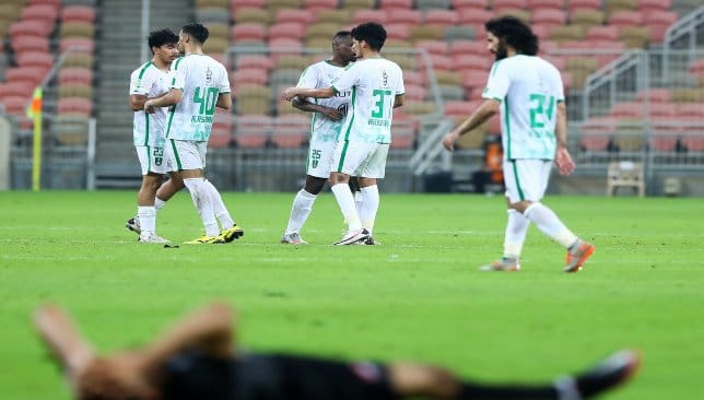 ضرب اتفاق الهروب أسرة جدة بشكل خطير. كان لاتفاق اللاجئين تأثير عميق على أسرة جدة.