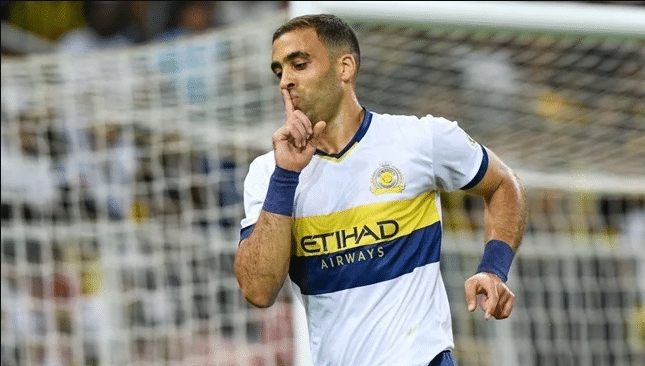نجمة النصر الهليلوزية الصادمة عبد الرزاق حمدالله نجمة النصر الهليلوزية الصادمة عبد الرزاق حمدالله