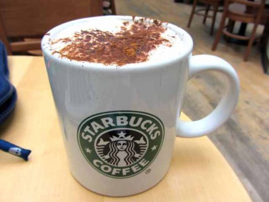 مشروب شوكولاتة ساخنة