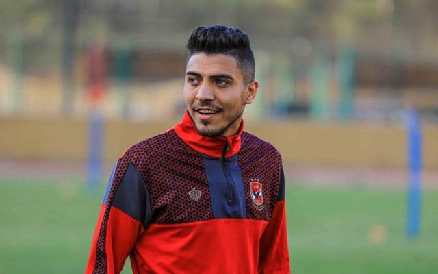 محمد شريف: بالنسبة لأهلي كان يتهمني بالرضا .. هدفي العودة إلى أهلي. محمد شريف: بالنسبة لعائلتي كان يتهمني بالرضا .. هدفي العودة إلى أهلي.