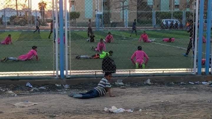 ولفت المقصاص أنظار مواقع التواصل الاجتماعي وجلب يوسف الصبي إلى النادي. ولفت المقصاص انتباه وسائل التواصل الاجتماعي وشمل الشاب يوسف في النادي.