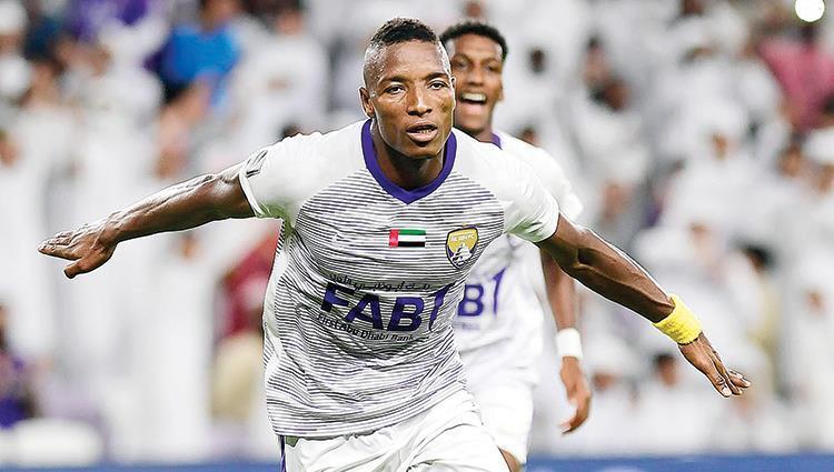 مدرب العين الإماراتي يوضح موقفه من انتقال لابا كودجو إلى الأهلي.