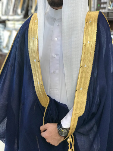 طريقة لبس بشت