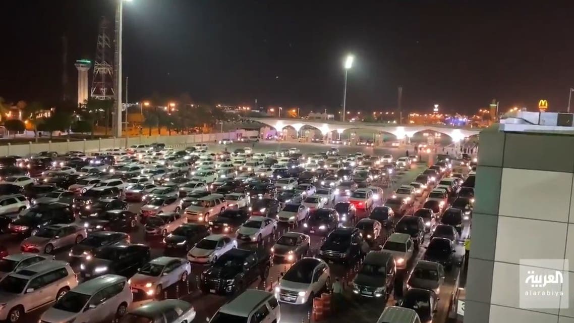 شروط السفر إلى البحرين. منع من تقل أعمارهم عن 18 عامًا والذين تم إعطاؤهم جرعة واحدة من دخول البحرين
